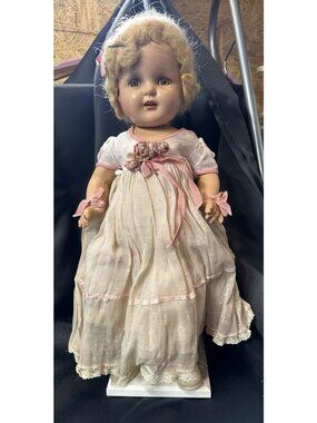 Vogue | Toys | Sold Vogue 965 Love Me Linda Doll Big Eyes Margeret